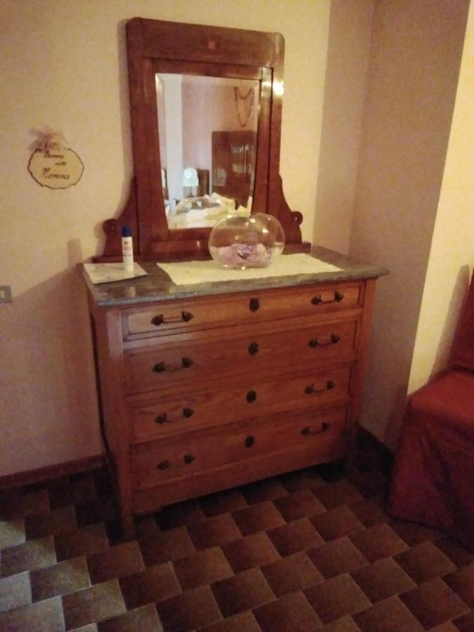 B&B Carmen Biondani 페스칸티나 외부 사진